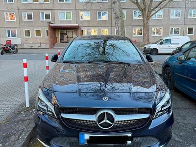 Usata Mercedes CLA180 122 CV (89 kW) 2018 Blu Berlina