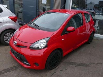Usata Toyota Aygo Cool 68 CV (50 kW) 2014 Rosso Utilitaria