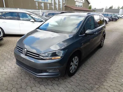 Używany VW Touran Comfortline 150 KM (110 kW) 2017 Szary Minivan