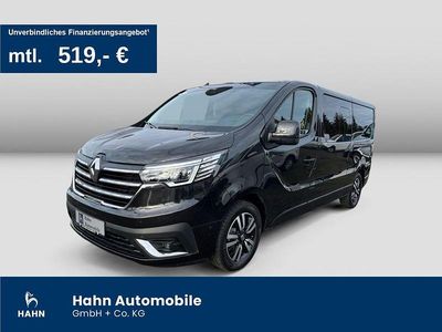 Schwarz midnight Gebraucht 2024 Renault Trafic LE Van / Kleinbus | 37.990 € (Fairer Preis)