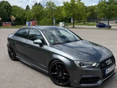 Gebraucht Audi S3 Sport 300 PS (220 kW) 2015 Grau Limousine