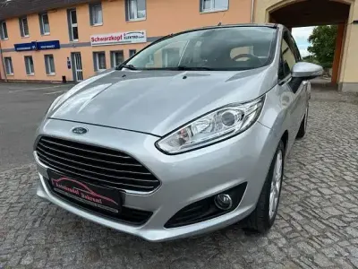 Gebraucht Ford Fiesta Cool & Connect 121 PS (88 kW) 2017 Silber Kleinwagen