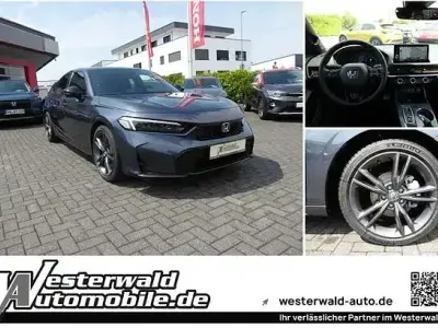 Neu Honda Civic Hybrid 200 PS (147 kW) 2026 Grau Limousine