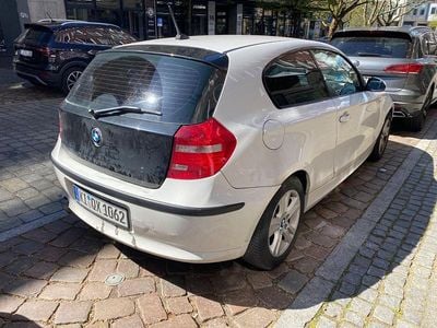Usata BMW 118 143 CV (105 kW) 2008 Bianco Utilitaria