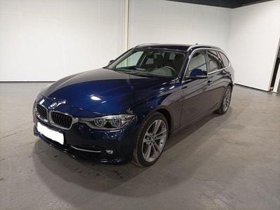 Blau Gebraucht 2018 BMW 318 Sport Line Kombi | 17.799 € (Guter Preis)