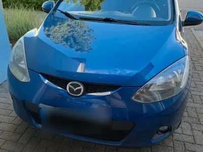 Gebraucht Mazda 2 68 PS (50 kW) 2010 Blau Kleinwagen