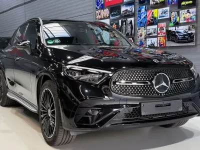 Gebraucht Mercedes GLC450 AMG line 367 PS (269 kW) 2025 Schwarz SUV