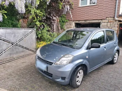 Gebraucht Daihatsu Sirion 90 PS (66 kW) 2010 Blau Kleinwagen