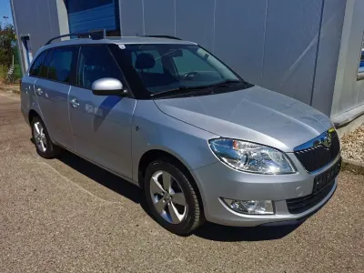 Second-hand Skoda Fabia Ambition 105 CP (77 kW) 2015 Argintiu Break