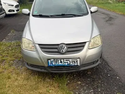 Gebraucht VW Fox 54 PS (39 kW) 2006 Silber Kleinwagen