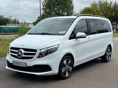 Mercedes V220
