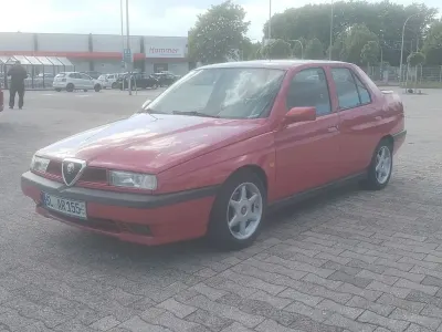 Gebraucht Alfa Romeo 155 140 PS (102 kW) 1996 Rot Limousine