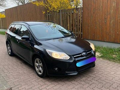 Gebraucht Ford Focus Titanium 116 PS (85 kW) 2012 Schwarz Kombi