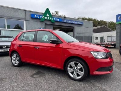 Rot Gebraucht 2016 Skoda Fabia Active Kleinwagen | 6.990 € (Guter Preis)