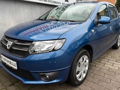 Blau Gebraucht 2013 Dacia Sandero Lauréate Limousine | 4.699 € (Fairer Preis)