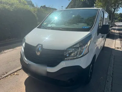 Gebraucht Renault Trafic 89 PS (65 kW) 2018 Weiß Van / Kleinbus