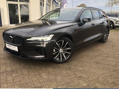 Usata Volvo V60 Plus 350 CV (257 kW) 2025 Grigio Station wagon