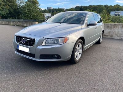 gebraucht Volvo V70 D5 Momentum Geartronic Euro5