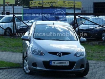 Gebraucht Mazda 2 Independence 75 PS (55 kW) 2009 Silber metallic Kleinwagen
