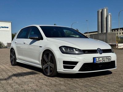 Second-hand VW Golf VII R 300 CP (220 kW) 2014 Alb Berlinǎ
