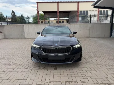 Gebraucht BMW 540 M Sport 303 PS (222 kW) 2025 Schwarz Limousine