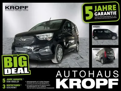 Gebraucht Opel Combo Life Elegance 131 PS (96 kW) 2021 Nacht schwarz/noir onyx Van / Kleinbus