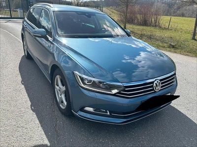 Gebraucht VW Passat Highline 150 PS (110 kW) 2016 Blau Kombi