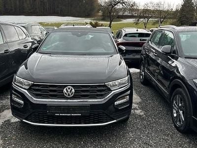 Gebraucht VW T-Roc Cabriolet Style 116 PS (85 kW) 2020 Deep black perleffekt Cabrio