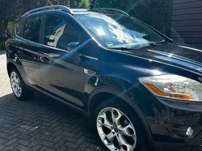 Używany Ford Kuga 200 KM (147 kW) 2009 Czarny SUV