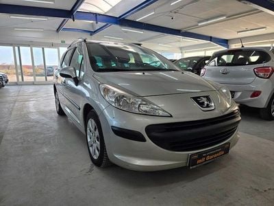 Grau Gebraucht 2008 Peugeot 207 Tendance Kombi | 2.499 € (Fairer Preis)