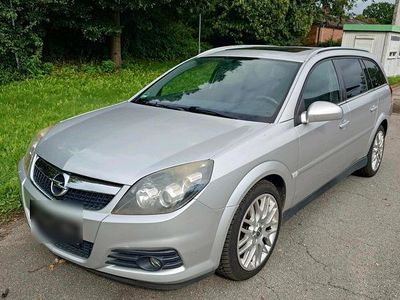 Silber Gebraucht 2006 Opel Vectra Kombi | 3.000 € (Teuer)