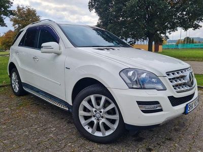Gebraucht Mercedes ML350 Edition 211 PS (155 kW) 2011 Weiß SUV