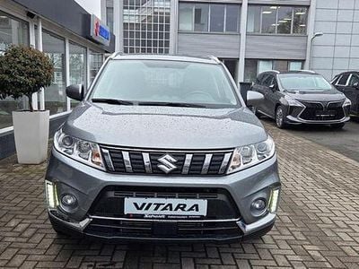 Gebraucht Suzuki Vitara Comfort 140 PS (102 kW) 2019 Grau SUV