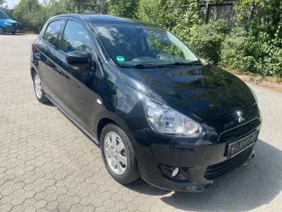 Gebraucht Mitsubishi Space Star 80 PS (58 kW) 2014 Schwarz Van / Kleinbus