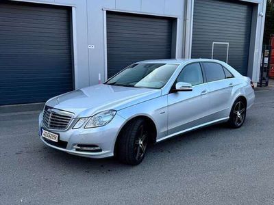 Mercedes E200