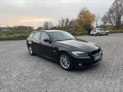Używany BMW 320 184 KM (135 kW) 2010 Czarny Kombi