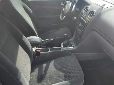 Gebraucht Ford Focus 115 PS (84 kW) 2005 Schwarz Limousine