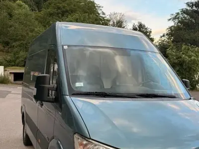 Gebraucht Hyundai H 350 150 PS (110 kW) 2017 Blau Van