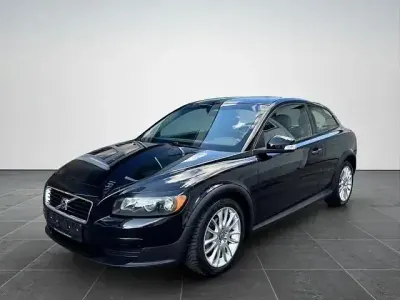 Gebraucht Volvo C30 Momentum 101 PS (74 kW) 2009 Schwarz Kleinwagen