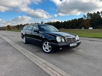 Mercedes E280