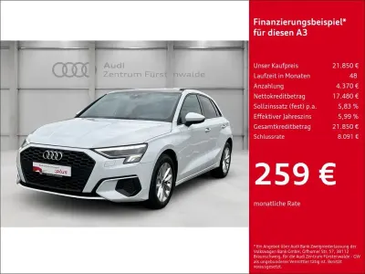 Gebraucht Audi A3 116 PS (85 kW) 2022 Gletscherweiß metallic Limousine