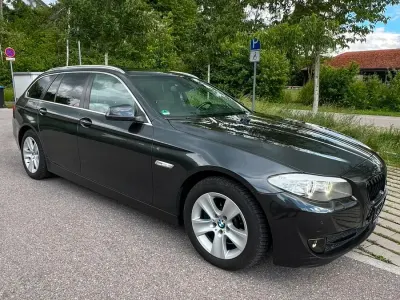 Gebraucht BMW 530 245 PS (180 kW) 2010 Grau Kombi