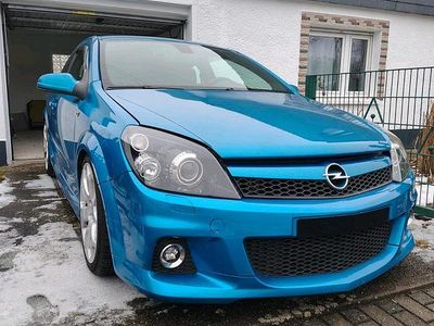 Second-hand Opel Astra OPC 248 CP (182 kW) 2006 Albastru Coupe