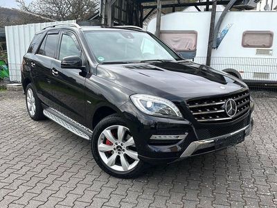 Gebraucht Mercedes ML350 258 PS (189 kW) 2012 Schwarz SUV