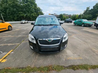 Gebraucht Skoda Roomster 105 PS (77 kW) 2008 Grün Van / Kleinbus