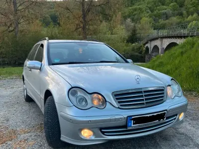 Gebraucht Mercedes C220 150 PS (110 kW) 2006 Grau Kombi