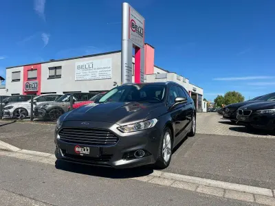 Gebraucht Ford Mondeo Titanium 160 PS (117 kW) 2015 Grau Limousine