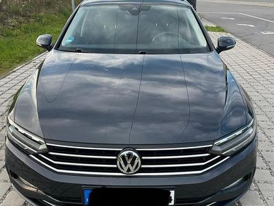 Gebraucht VW Passat Business 150 PS (110 kW) 2019 Grau Kombi