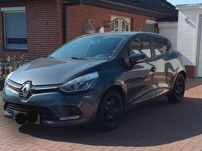 Gebraucht Renault Clio IV Intens 90 PS (66 kW) 2018 Grau Limousine