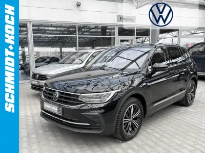 Gebraucht VW Tiguan Active 150 PS (110 kW) 2022 Black magic perleffekt (schwarz) SUV